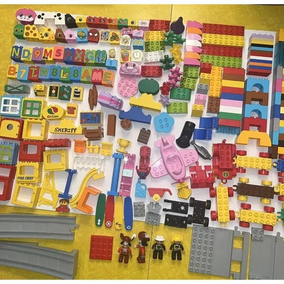 Lego DUPLO 7 lbs Bulk Train Figures Castle Auto ABC #s Flowers Bricks VTG & MOD - Picture 3 of 16